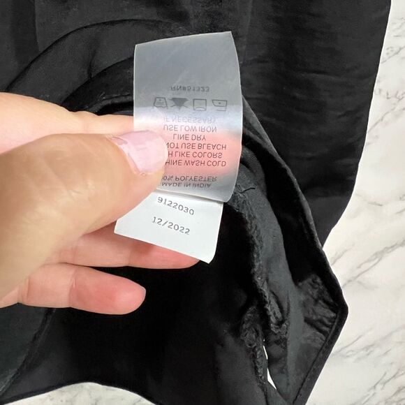 VINCE CAMUTO Three-Quarter Puff Sleeve Top Size S - Picture 8 of 11